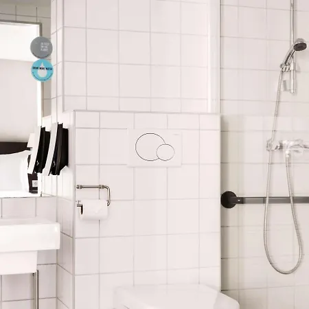 Comfort Hotel 4*